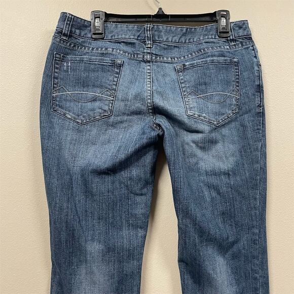 Mossimo Women's Size 13 Blue Denim Capri Jeans Distressed Raw Hem - Picture 7 of 7